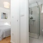 Luxury La
