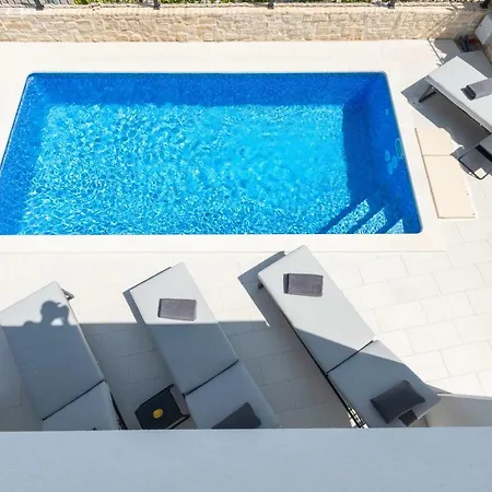 Luxury La Apartament *